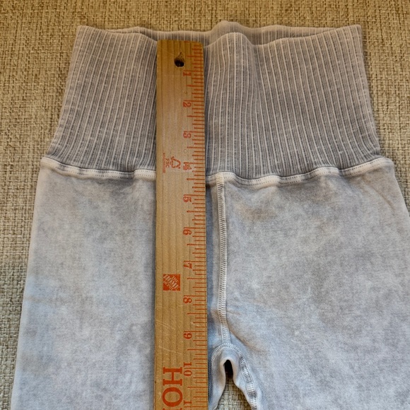 Free People Movement Leggings, NWOT, Size XS/S - Picture 3 of 6